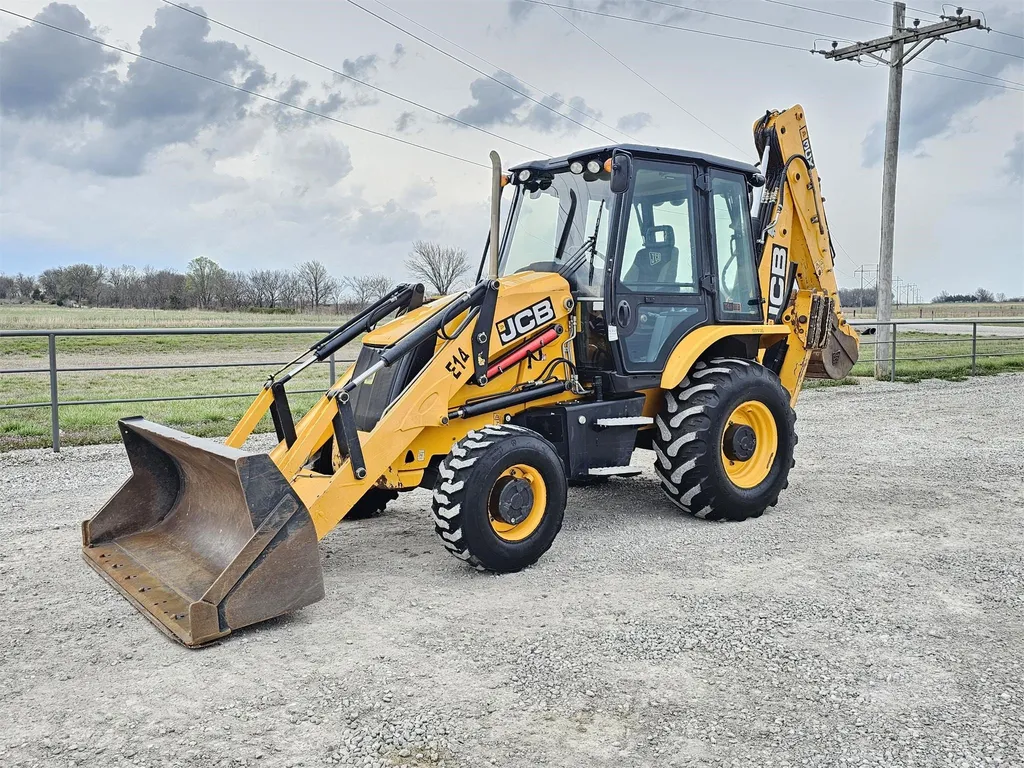 2019 JCB 3CX