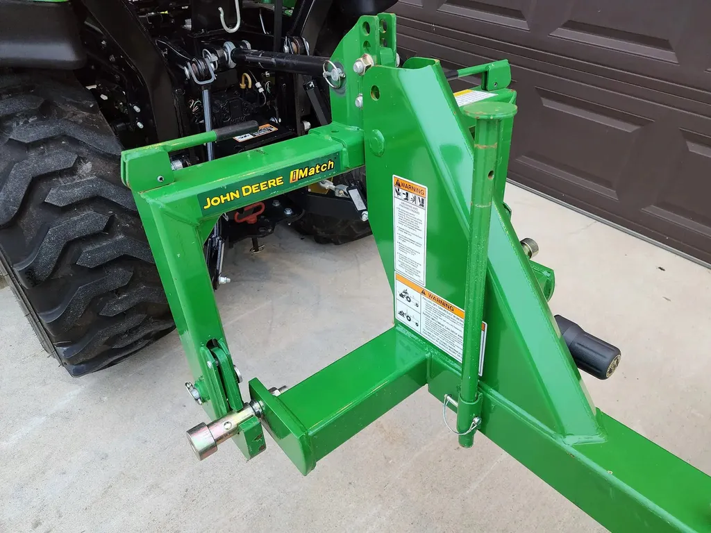 2019 John Deere 2025R
