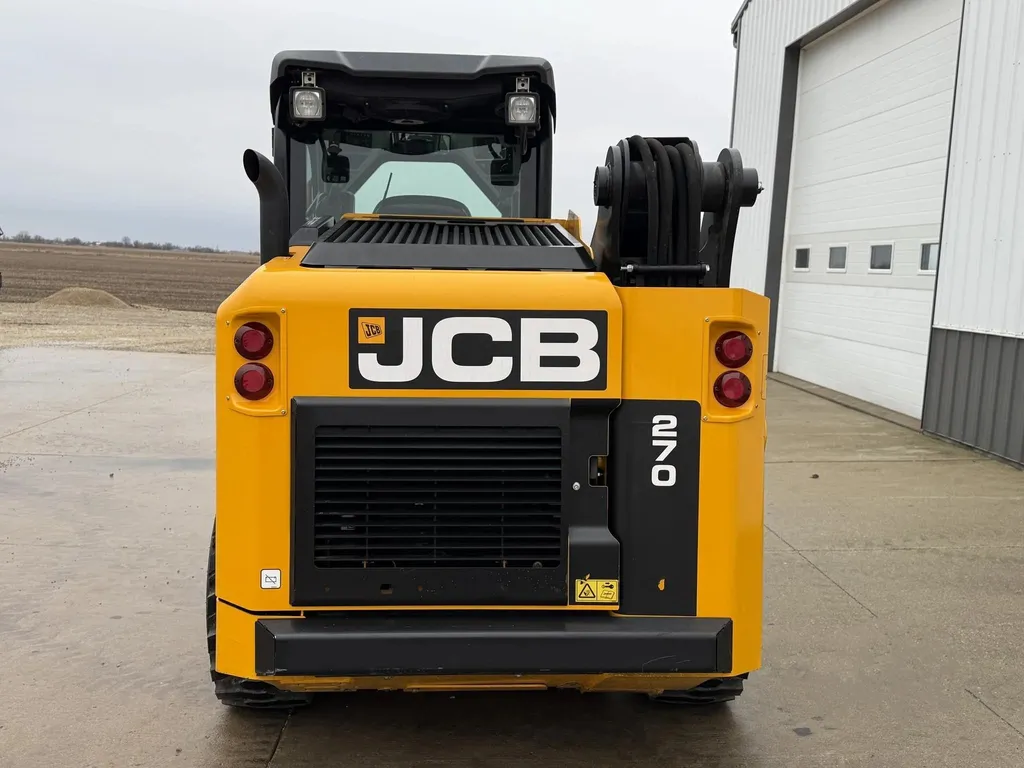 2022 JCB 270