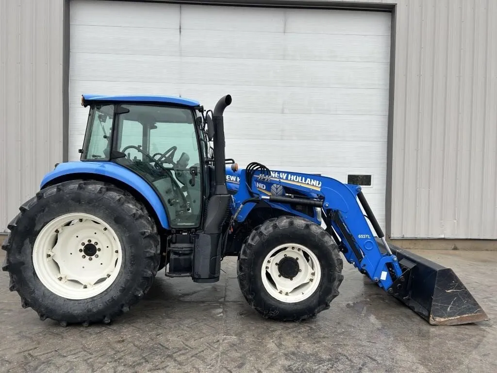 2015 New Holland T4.120