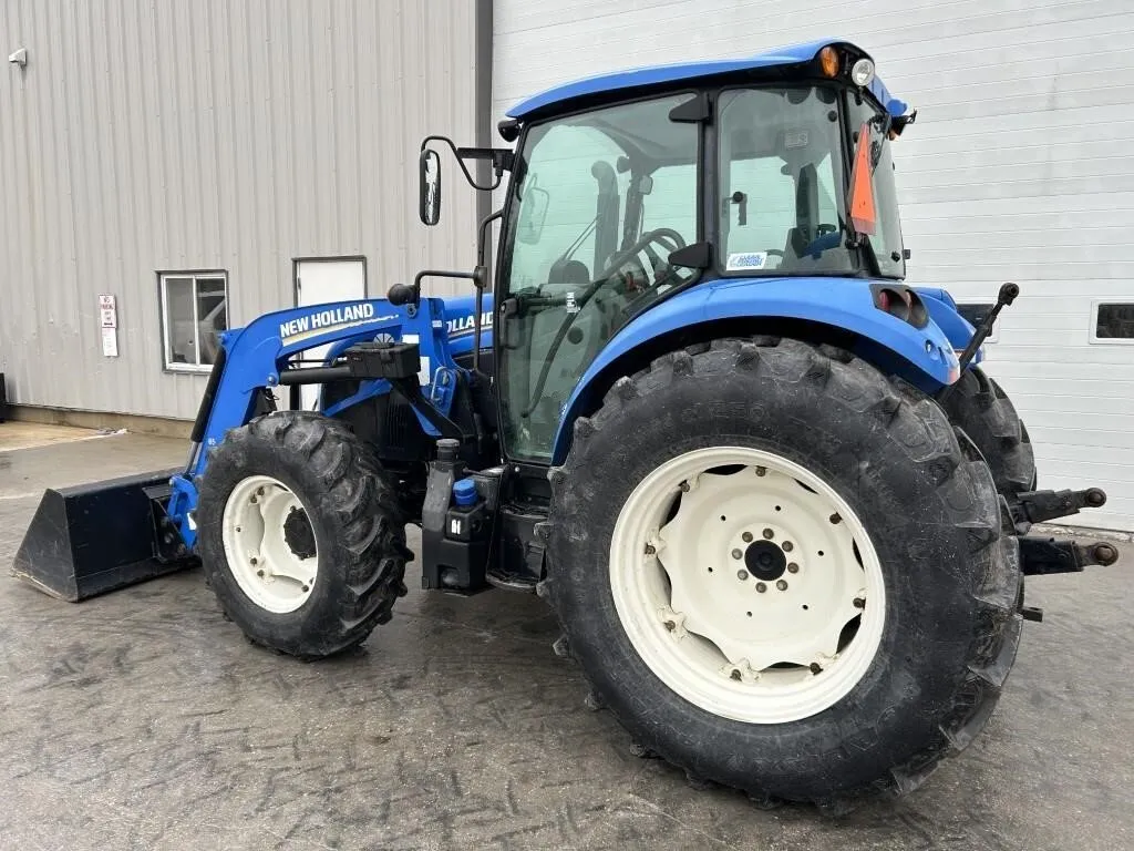 2015 New Holland T4.120