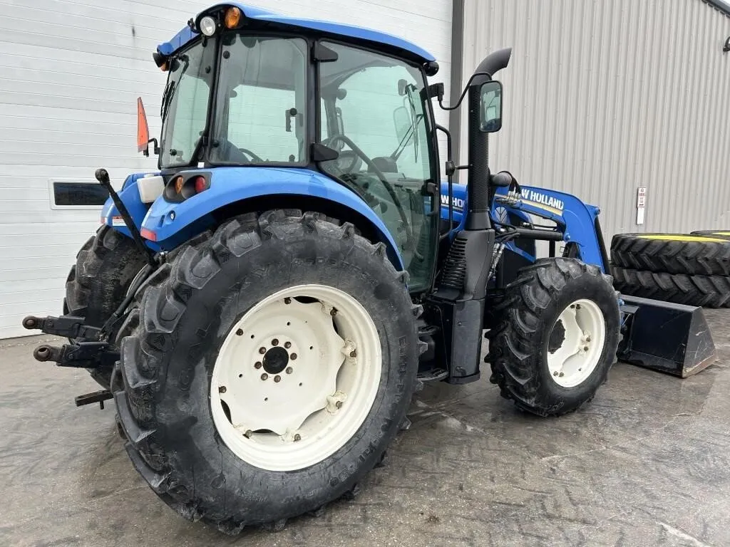 2015 New Holland T4.120